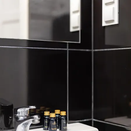 شقة Stare Good Weather