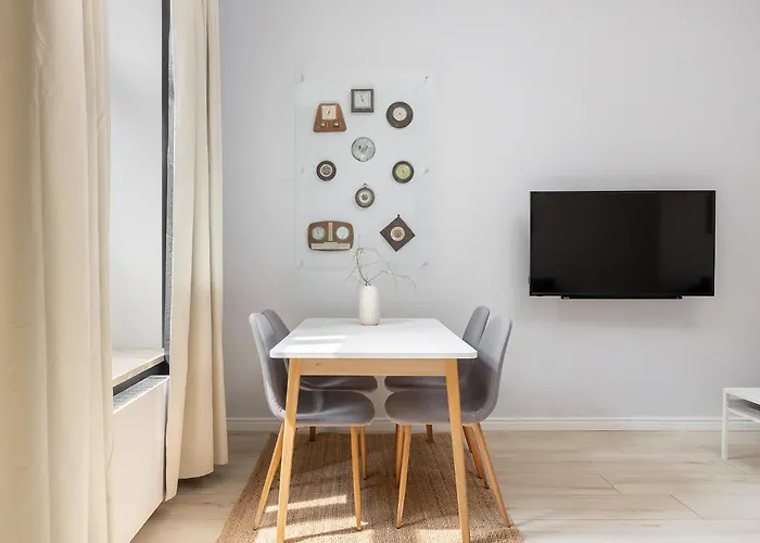 Stare Good Weather *